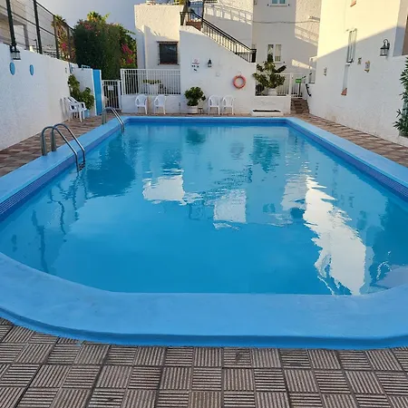 1 минута до пляжа, кондиционер, барбекю, Wi-fi Playa de las Américas