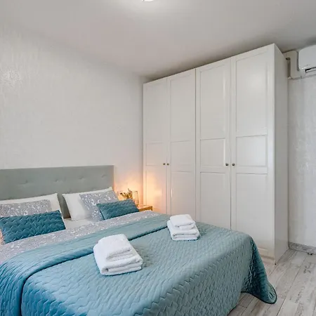 1 минута до пляжа, кондиционер, барбекю, Wi-fi Playa de las Américas