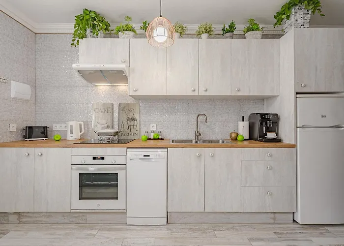 Apartamento 1 минута до пляжа, кондиционер, барбекю, Wi-fi *